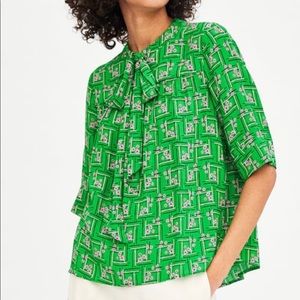 Cute Zara blouse perfect for spring!